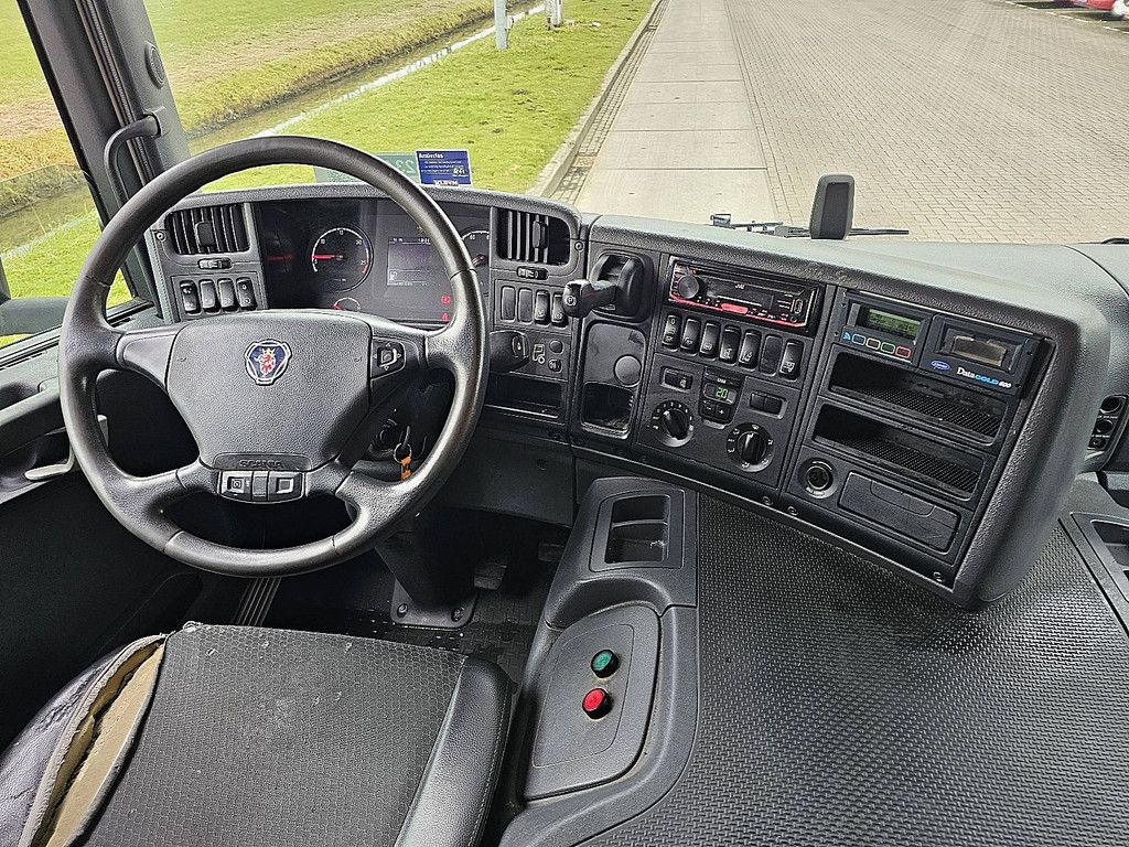 SCANIA P250 lamberet frigo lift