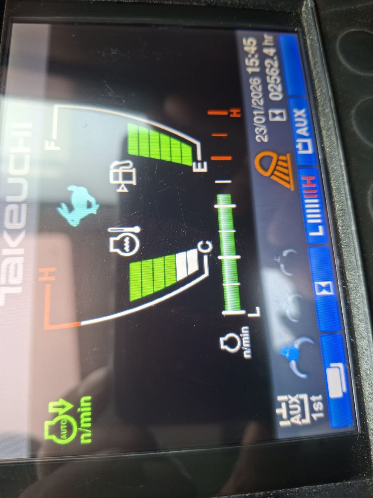 Takeuchi TB260 Stage 5 | bj2021 | 2562 uur | 3 bakken Grijper