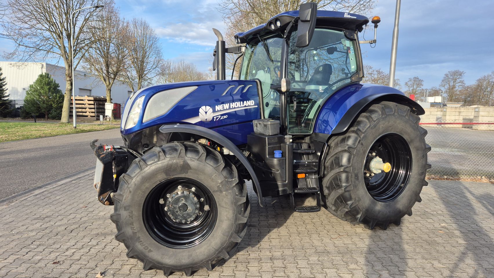 New Holland T7.230 PC 40Kmh-eco Lucht, Fronthef, BluePower