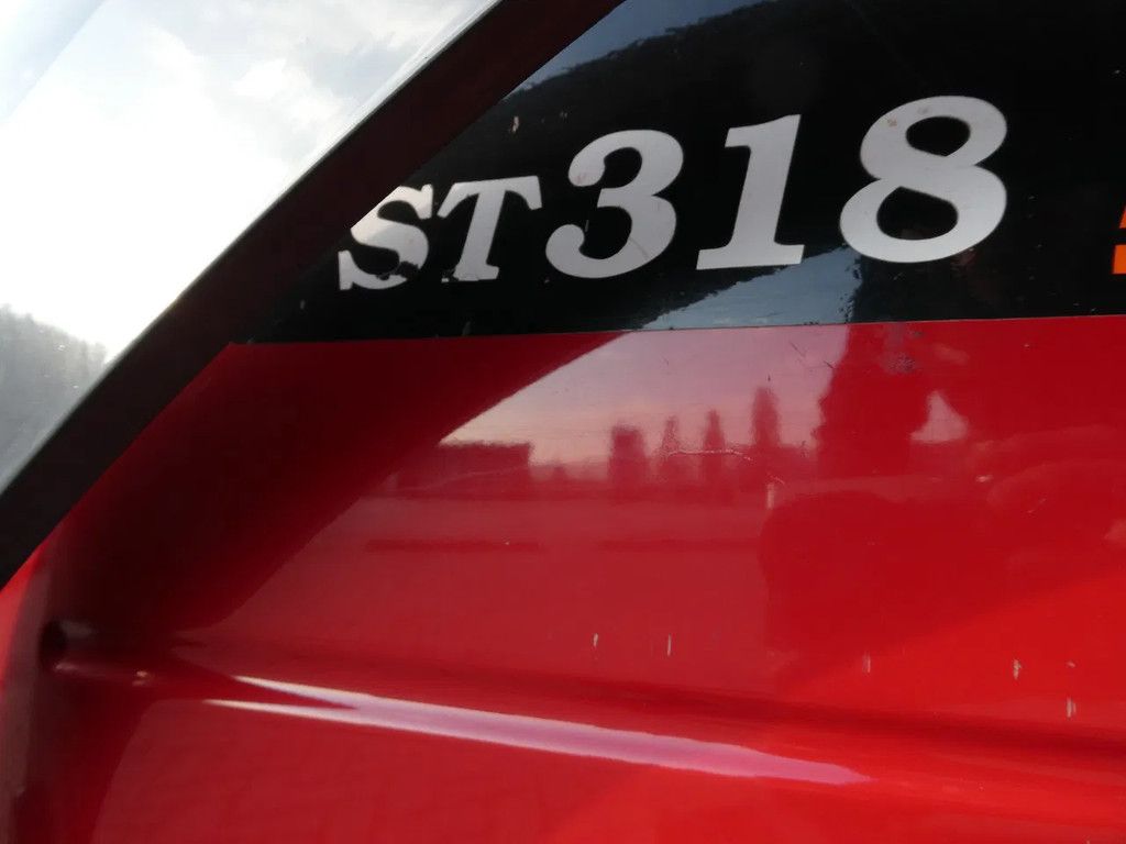 Shibaura ST318 4wd / 0635 Draaiuren / Voorlader