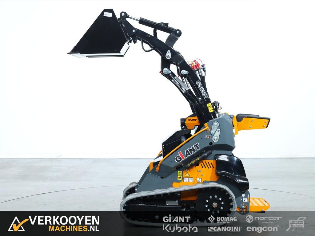 2026 Giant GS950T Skidsteer VK10507