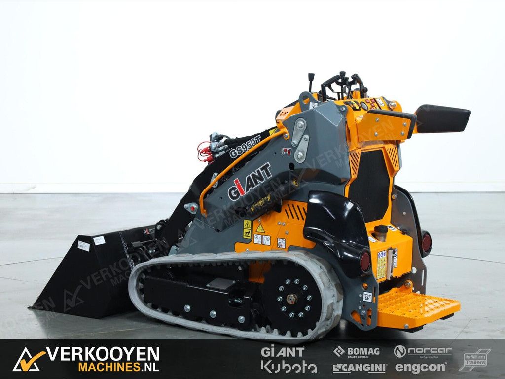 2026 Giant GS950T Skidsteer VK10507