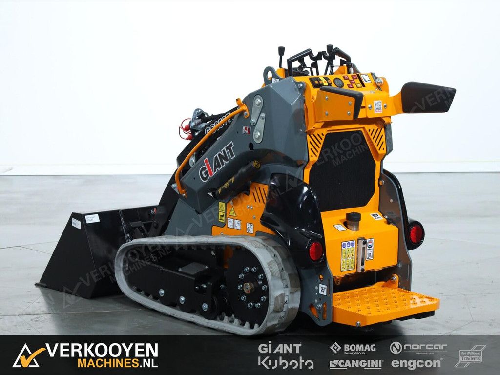 2026 Giant GS950T Skidsteer VK10507