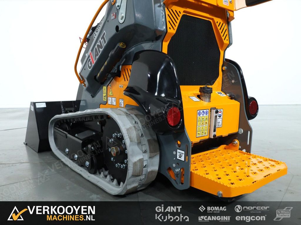 2026 Giant GS950T Skidsteer VK10507