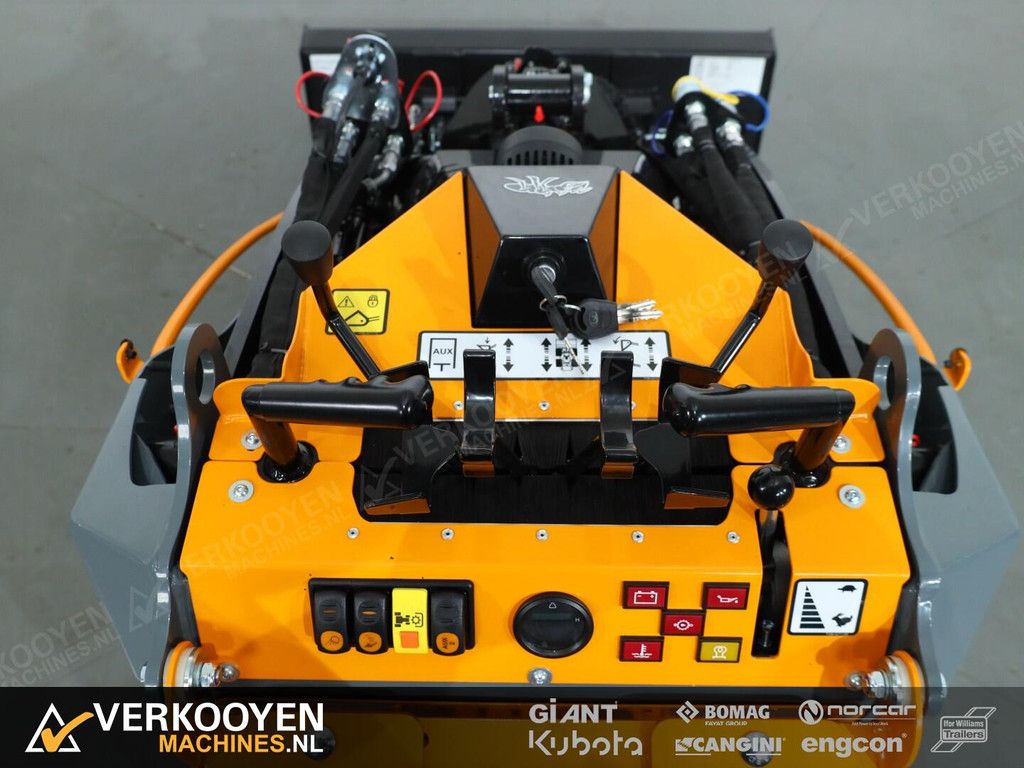 2026 Giant GS950T Skidsteer VK10507