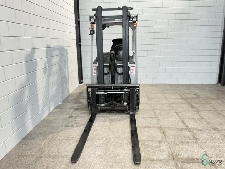 Forklifts Electric Still RX20-20P 2014 Fork positioner
