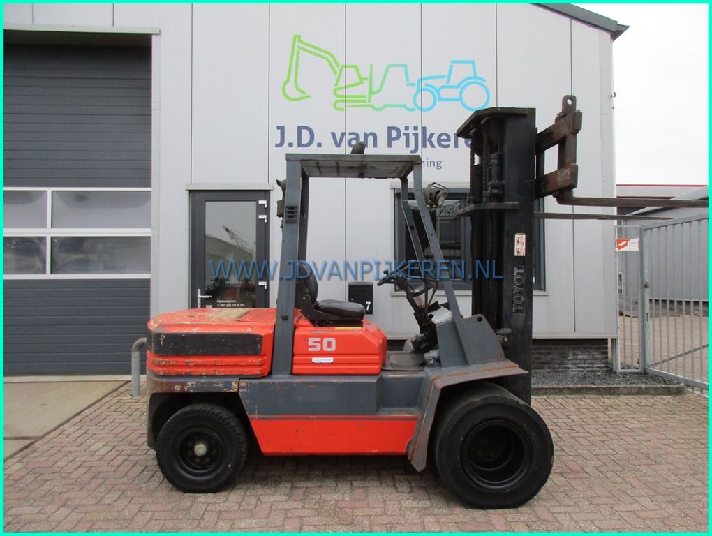 Toyota 02-7FD45 diesel 5000kg+triplex6m+freelift+3xhydrauliek