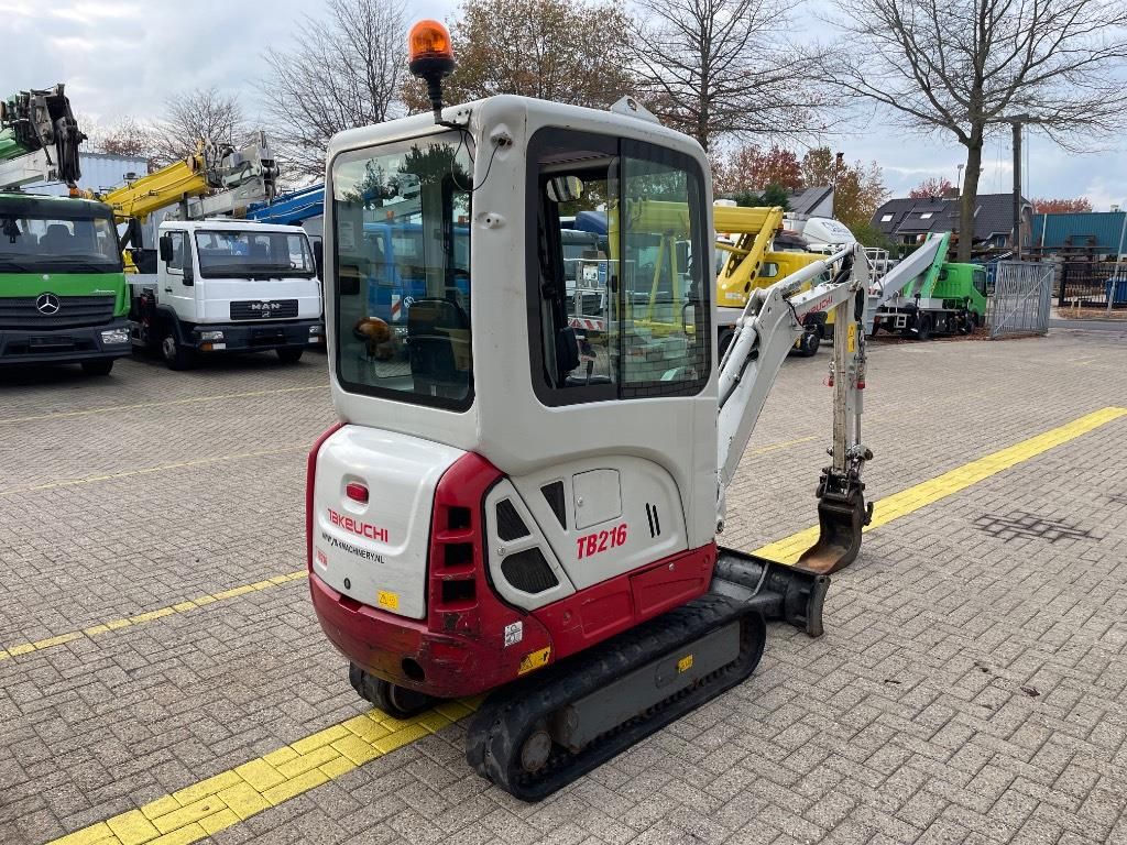 Takeuchi TB 216 GERESERVEERD