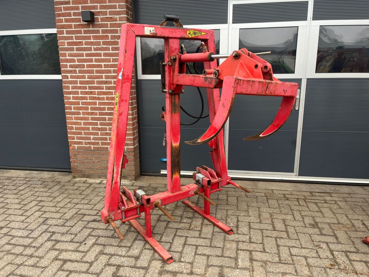 Wifo balen prikker met klem