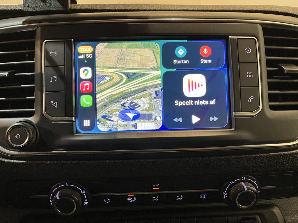 Peugeot Expert 2.0 BlueHDI 120 PK L2 Premium Pack Dangel 4X4 / Euro 6 / Airco / CarPlay / 220V. / Camera / Trekhaak / Cruise Control / Navigatie / 60.000 KM !!