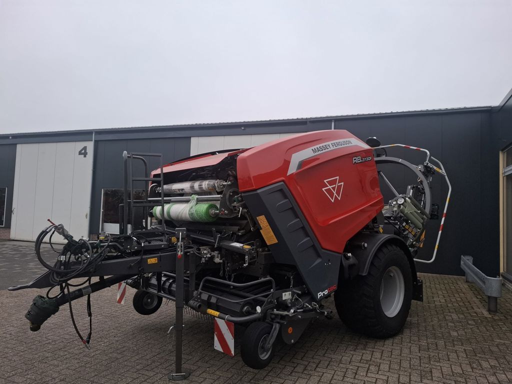 Massey Ferguson RB.3130F PROTEC