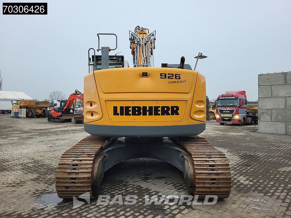 Liebherr R926 Compact Tiltrotator