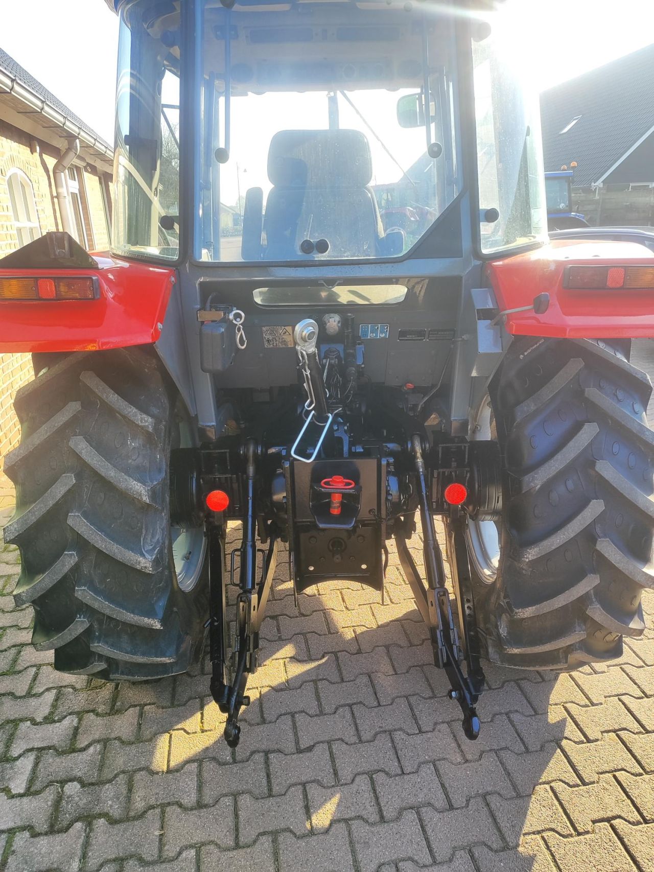Massey Ferguson 4215