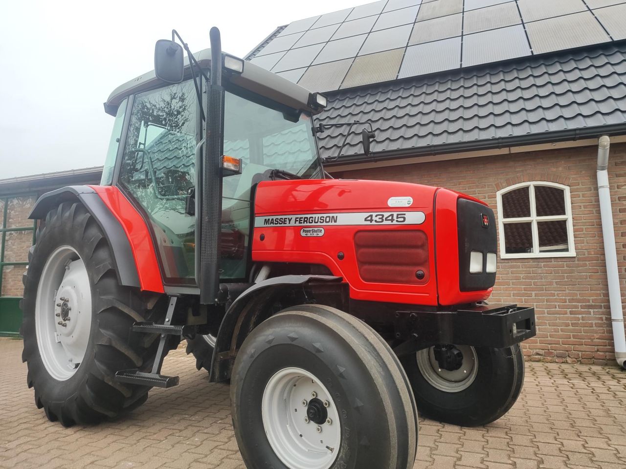 Prachtige Massey Ferguson 4345