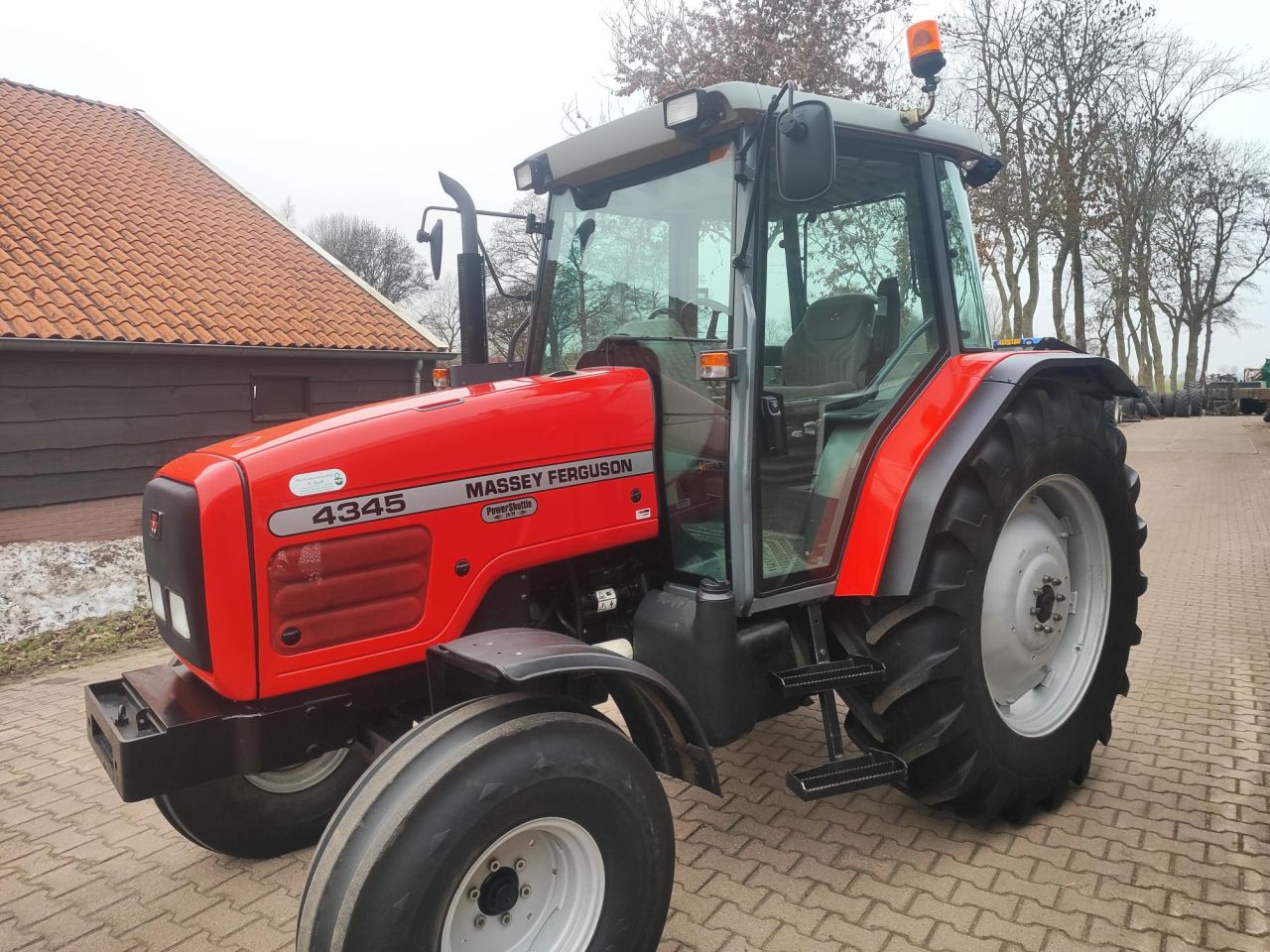 Prachtige Massey Ferguson 4345