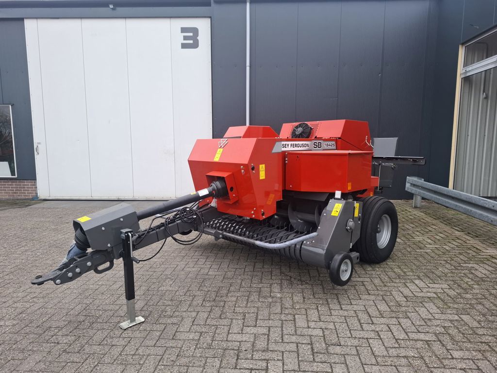 Massey Ferguson 1842-S