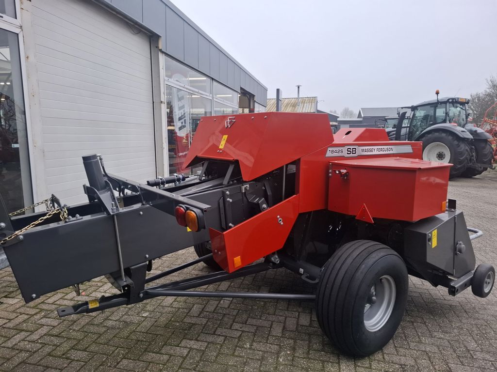 Massey Ferguson 1842-S