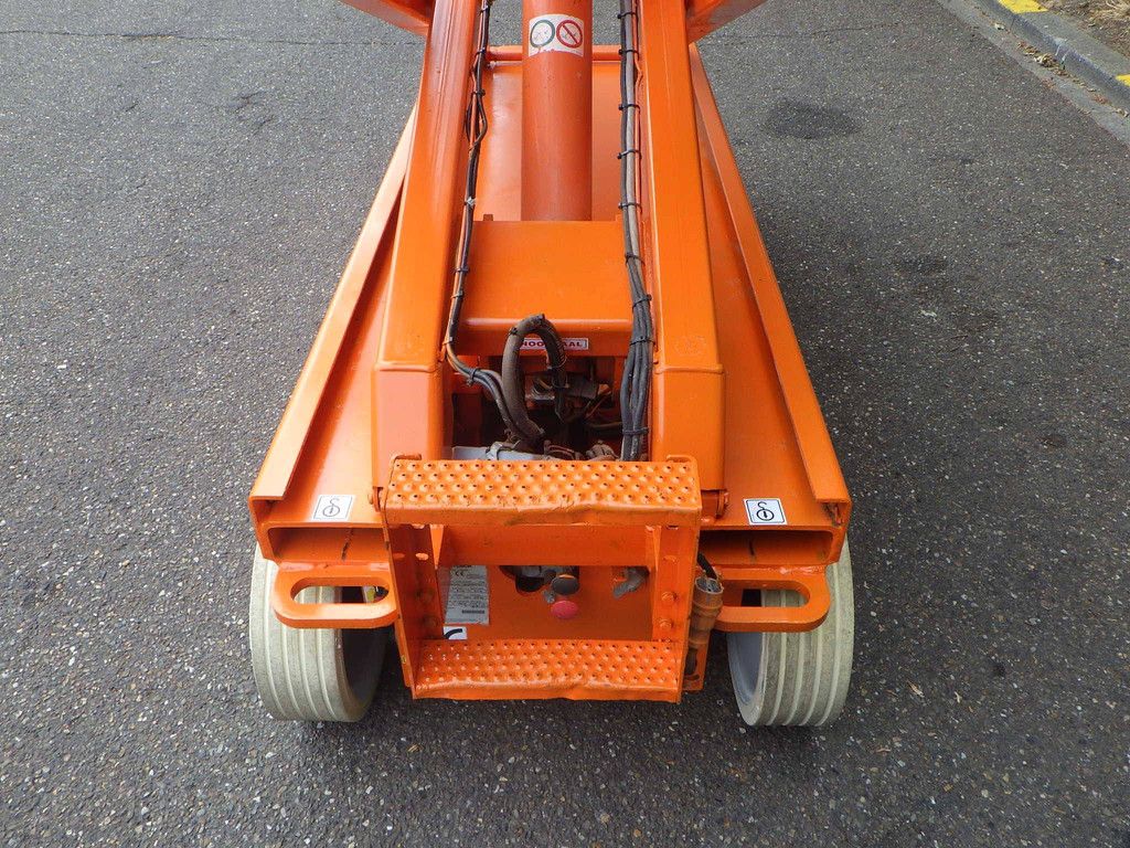 Scissor lift SkyJack SJ3220 8.10m Electric 2011