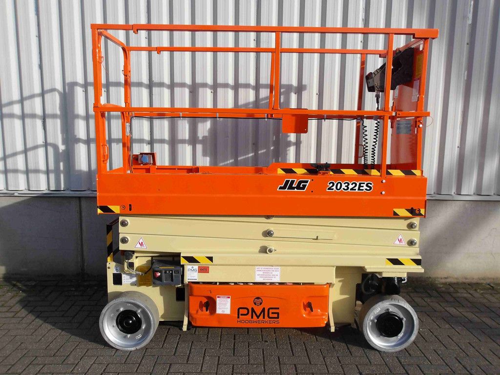 JLG 2032ES 8.10m Electric Scissor Lift 2017