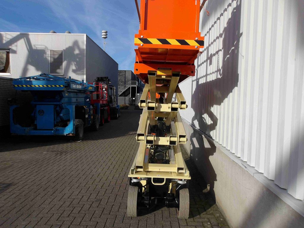 JLG 2032ES 8.10m Electric Scissor Lift 2017