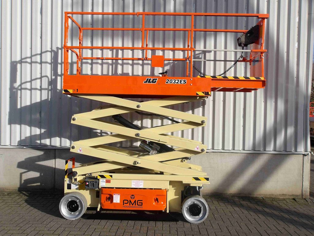 JLG 2032ES 8.10m Electric Scissor Lift 2017