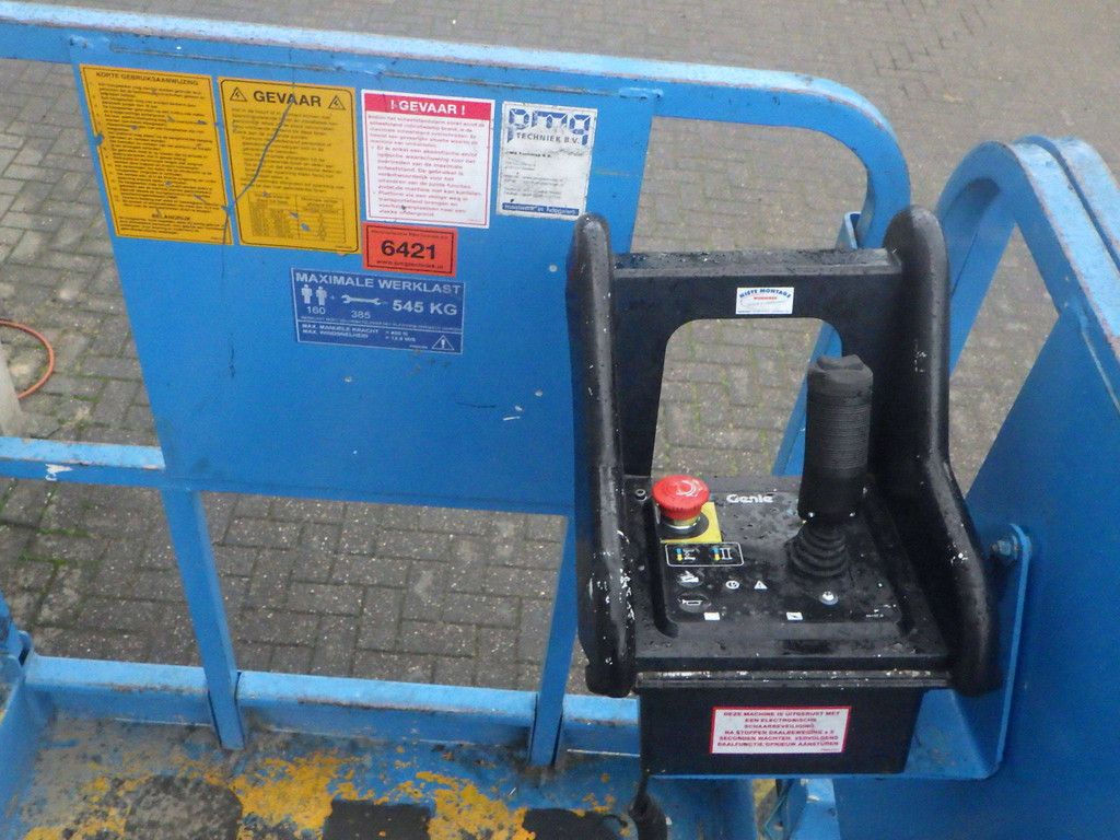 Genie GS-2046 Electric Scissor Lift 8.1m 2001