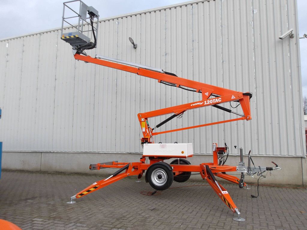 Trailer-mounted aerial platform Niftylift 120TAC 12.20m 2014