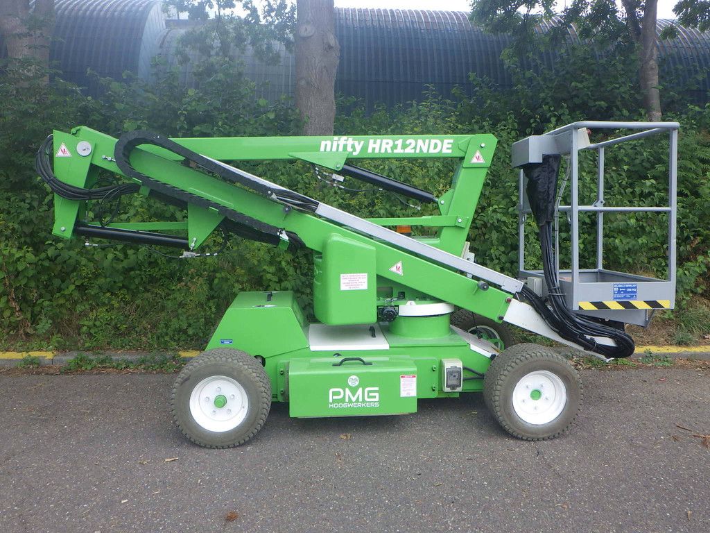 Nifty HR12NDE Bi-energy 12.20m articulated boom lift 2015