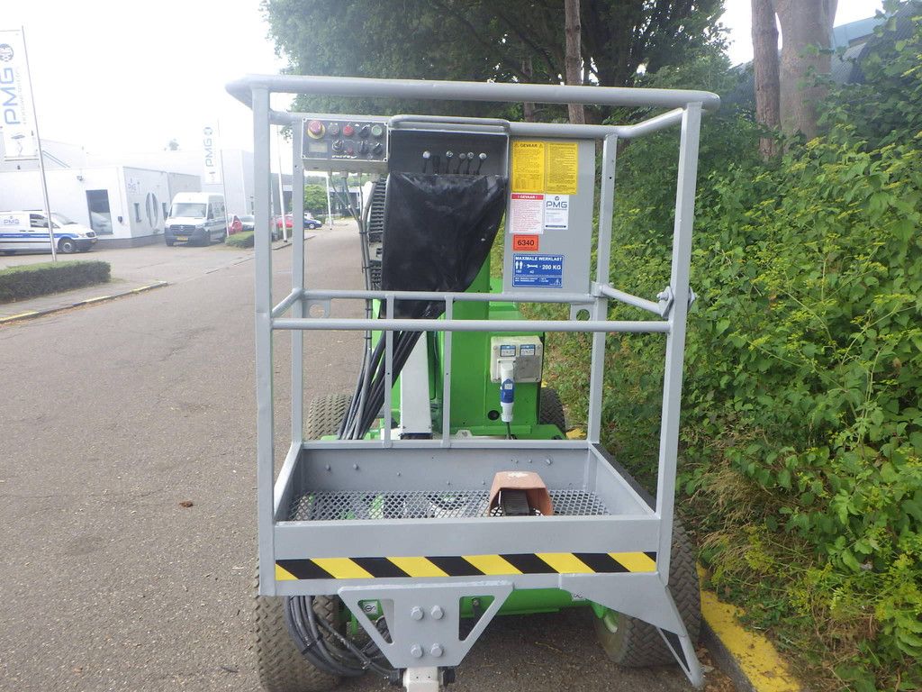 Nifty HR12NDE Bi-energy 12.20m articulated boom lift 2015
