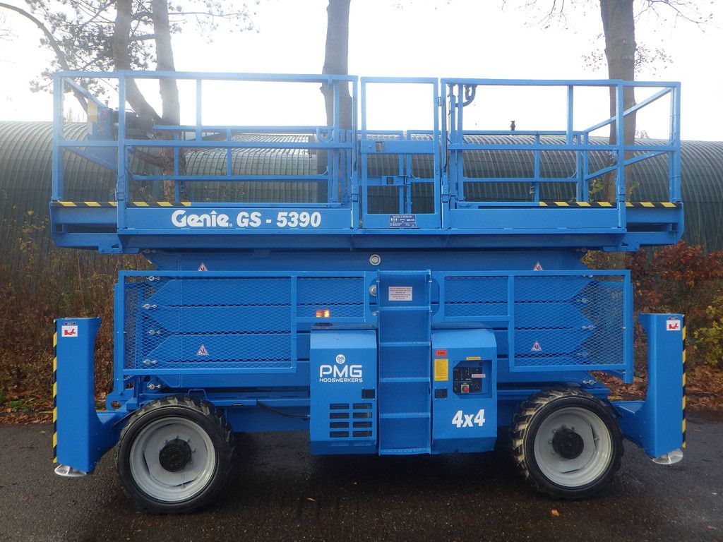 Scissor lift Genie GS-5390RT 18.15m Diesel 2011