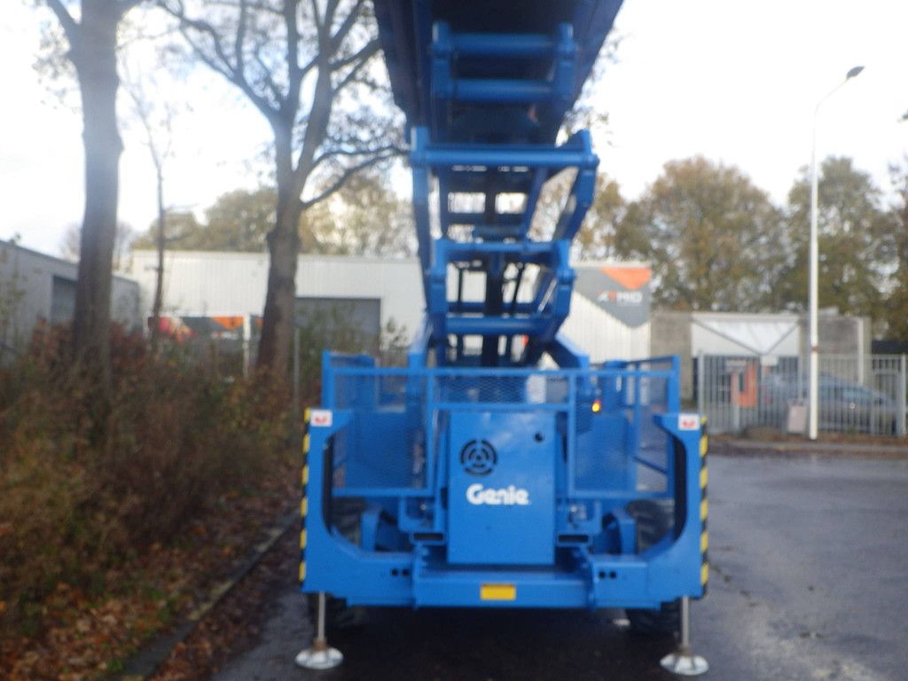 Scissor lift Genie GS-5390RT 18.15m Diesel 2011