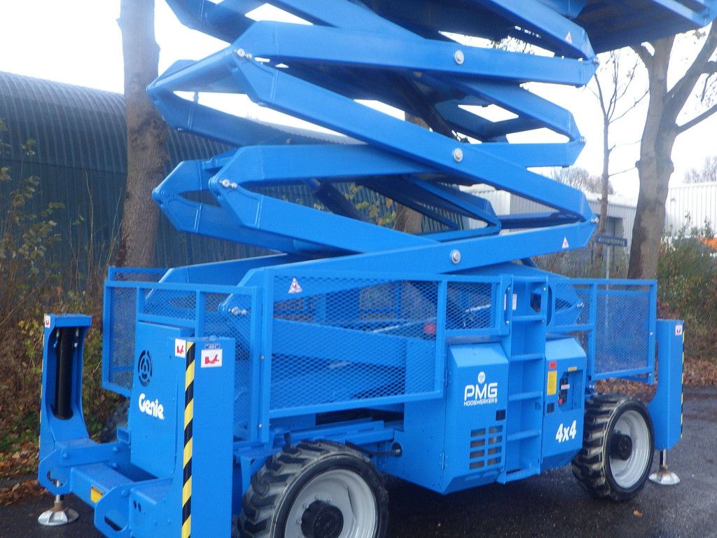 Scissor lift Genie GS-5390RT 18.15m Diesel 2011