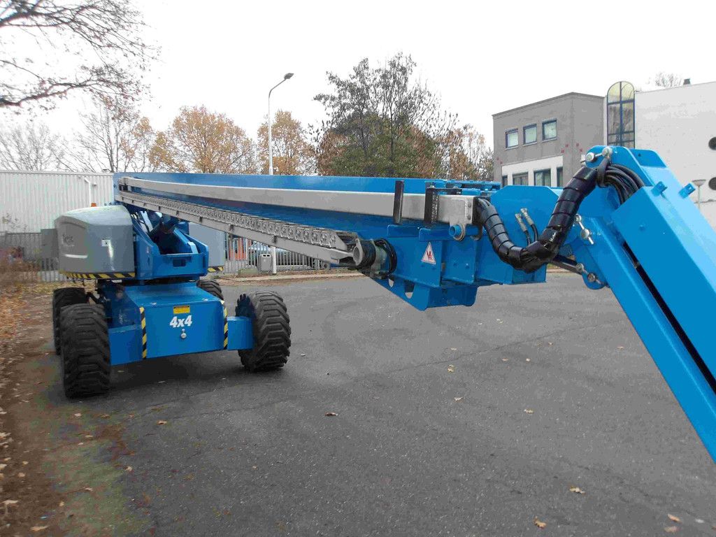 Telescopic boom lift Genie S85 27.91m Diesel 2013