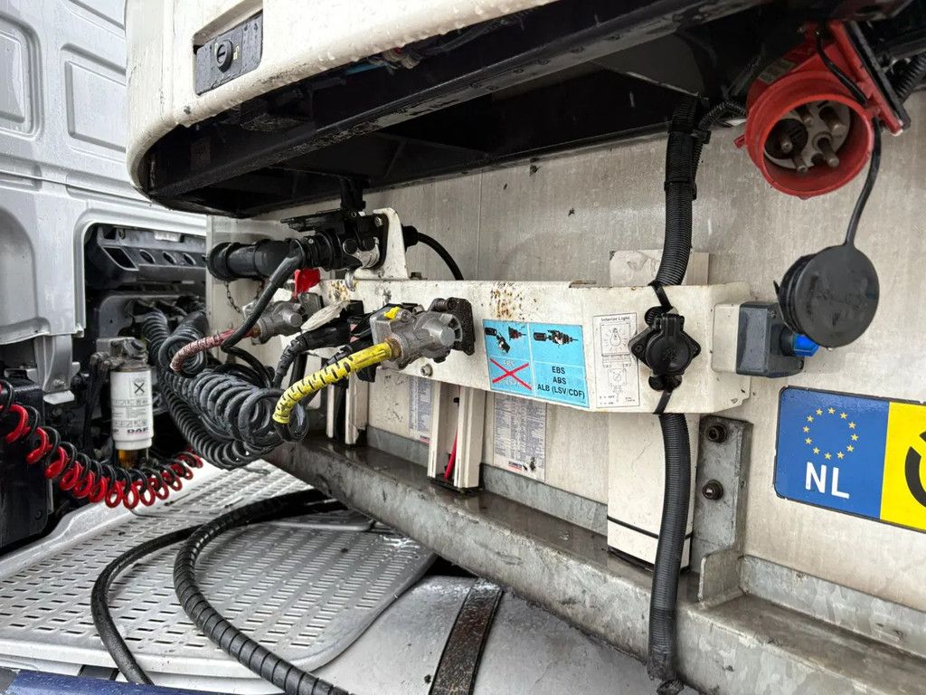 Schmitz Cargobull SCB*S3B Frigo 250B 265 Carrier Vector 1550