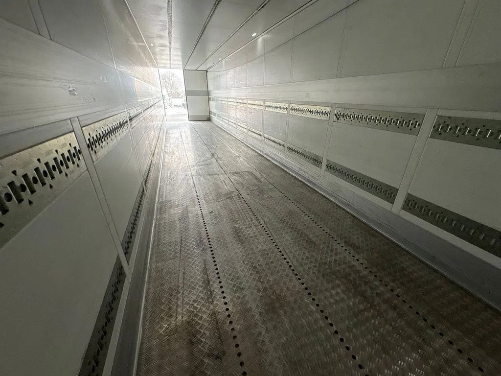 Schmitz Cargobull SCB*S3B Frigo 250B 265 Carrier Vector 1550 APK 10-2026