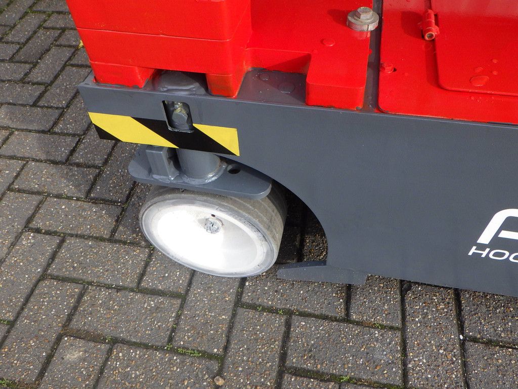 SkyJack SJ16E Electric Mast Lift 6.72m 2022