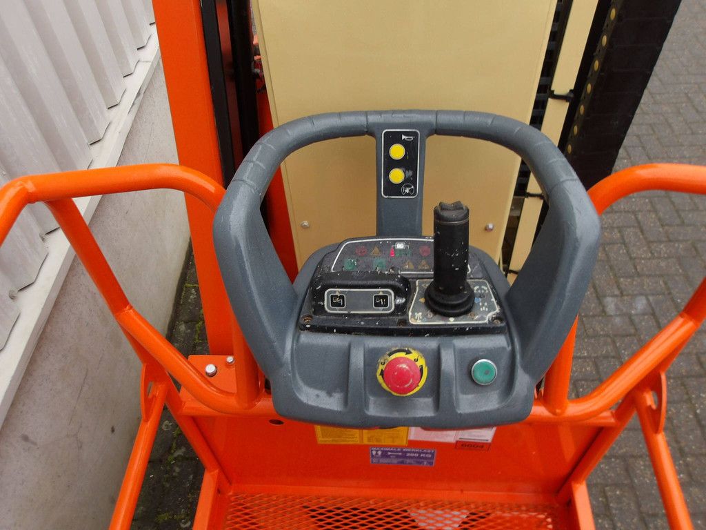 JLG Toucan 8E 8,20 m Elektromastlift 2011