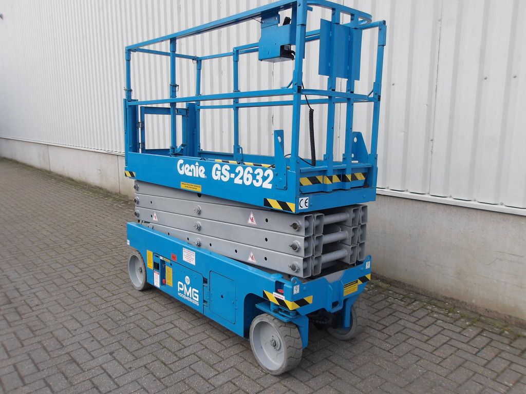 Genie GS-2632 9,92 m elektrische Scherenbühne 2007