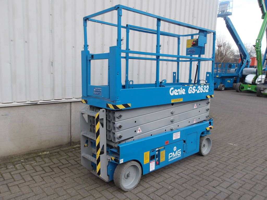 Genie GS-2632 9,92 m elektrische Scherenbühne 2007