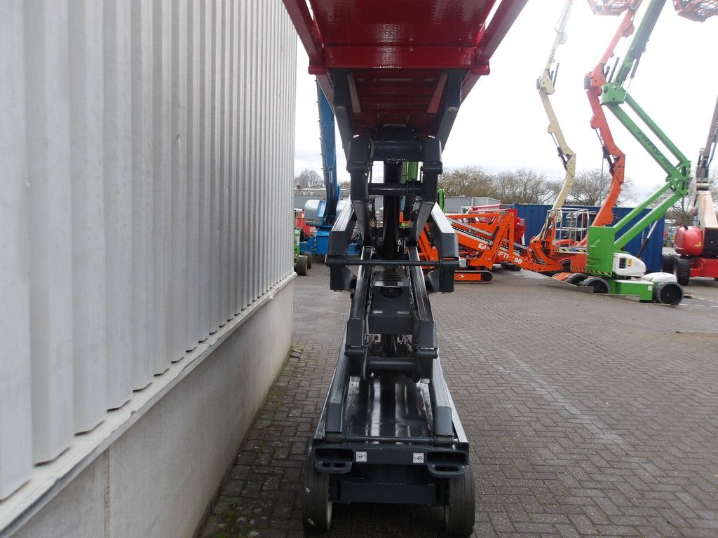 Scissor lift SkyJack SJ3226 9.92m Electric 2017