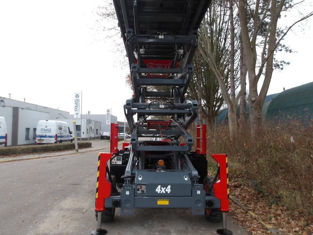 Schaarhoogwerker Ruw Terrein SkyJack SJ9253RT 18.15m Diesel 2020