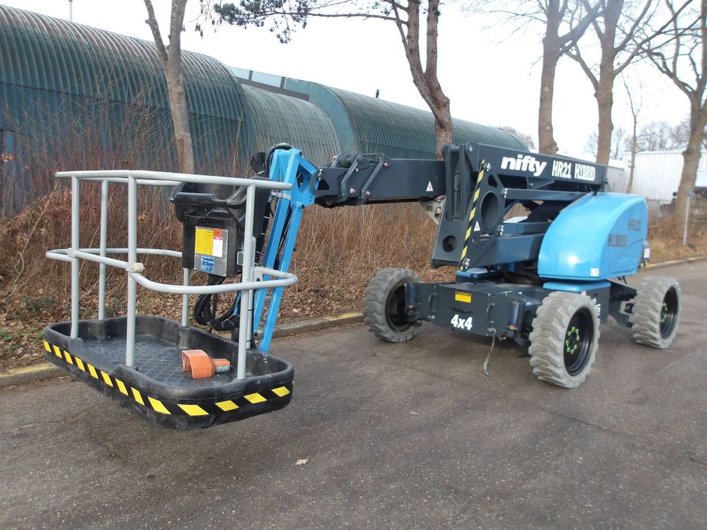 Nifty HR21HYB 20.80m Bi-energy articulated boom lift 2016