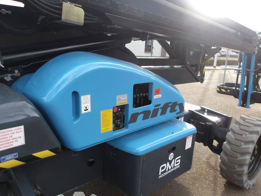 Nifty HR21HYB 20.80m Bi-energy articulated boom lift 2016