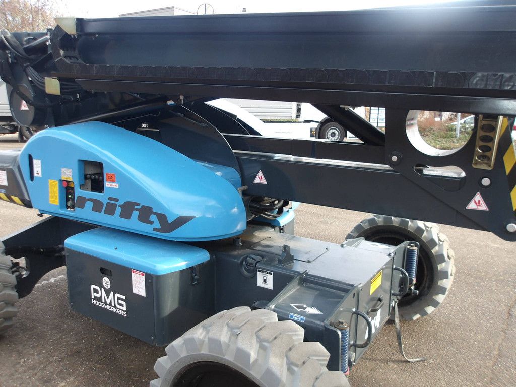 Nifty HR21HYB 20.80m Bi-energy articulated boom lift 2016