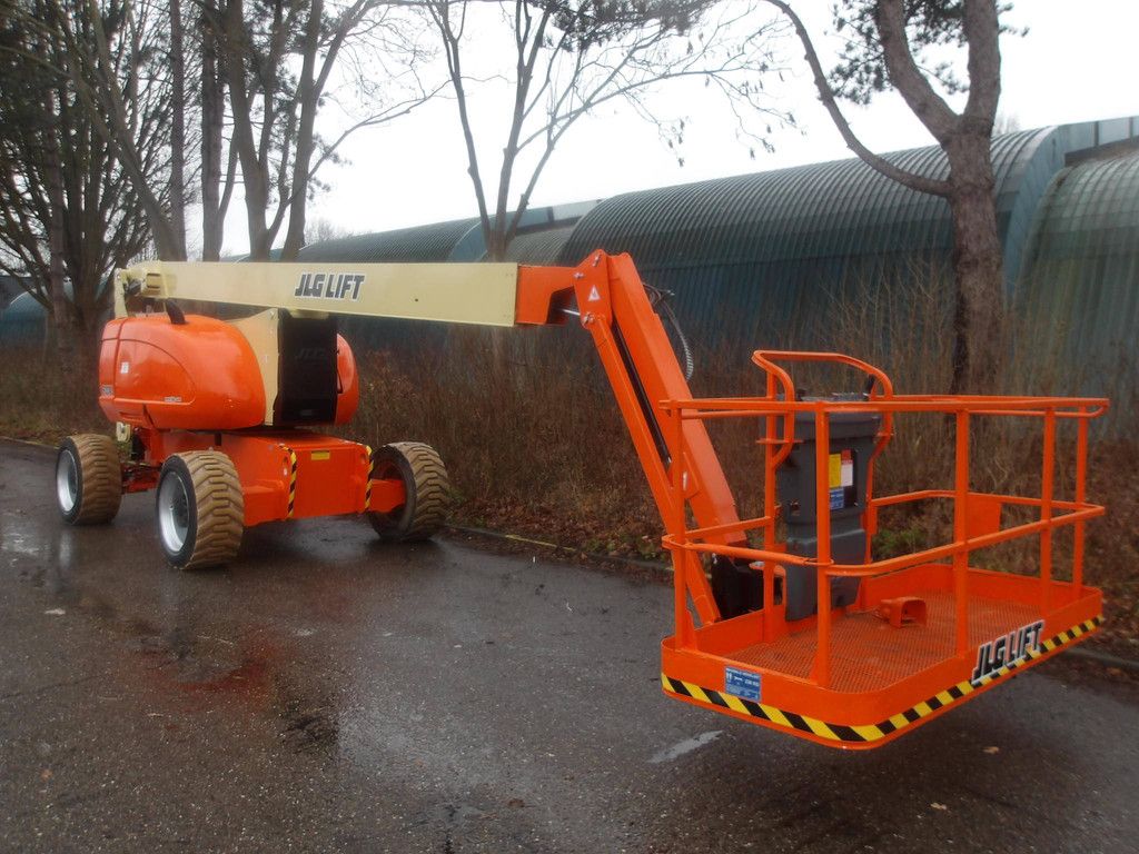 JLG 800AJ 24,38 m Diesel-Gelenkteleskoparbeitsbühne 2011