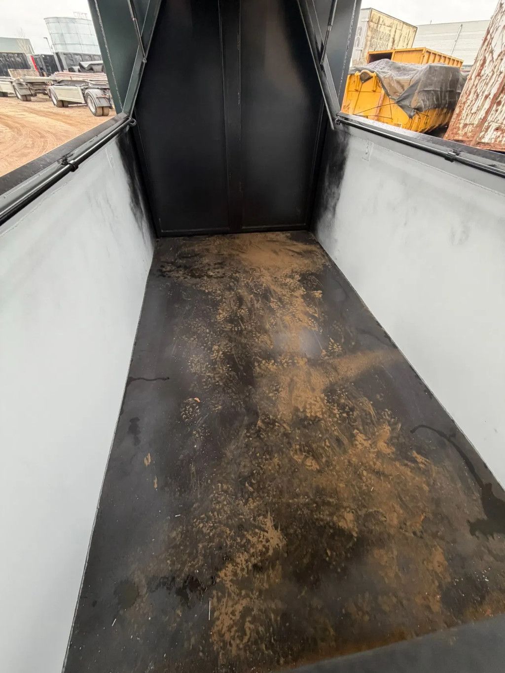 ALL-IN Containers 9m3 portaal huisje