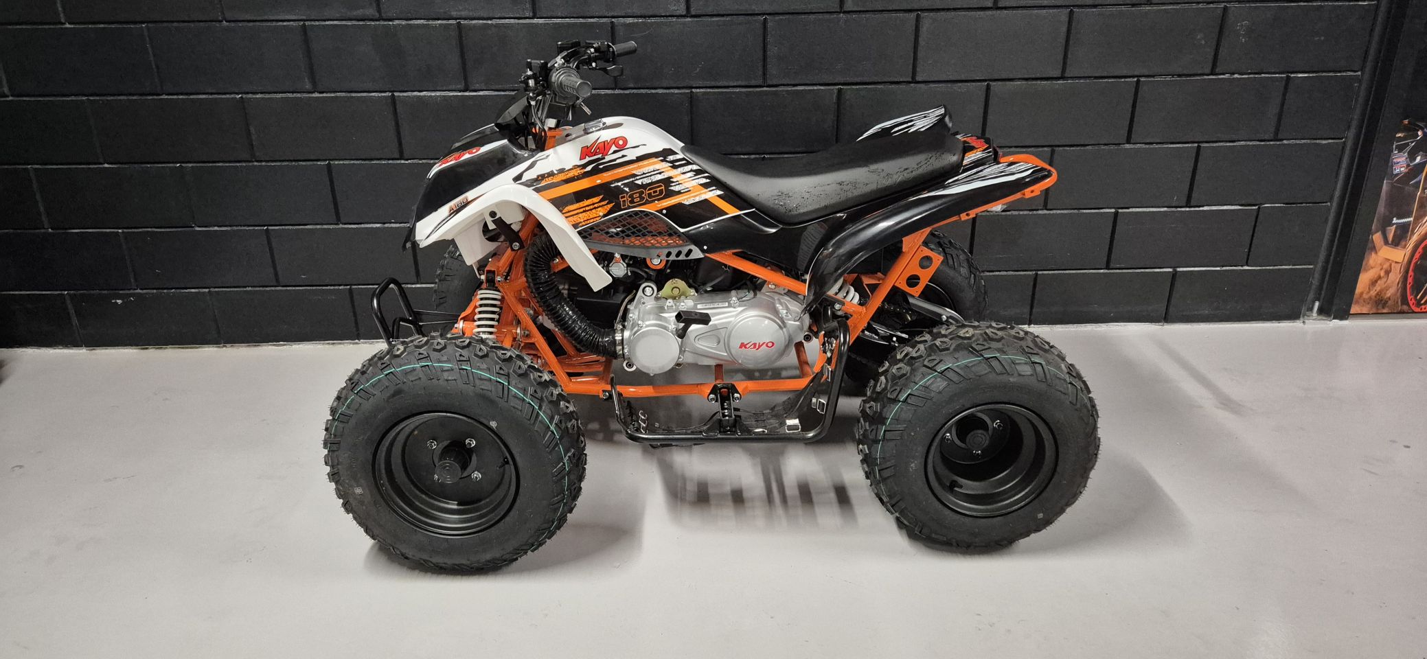 Kayo A180 kinderquad