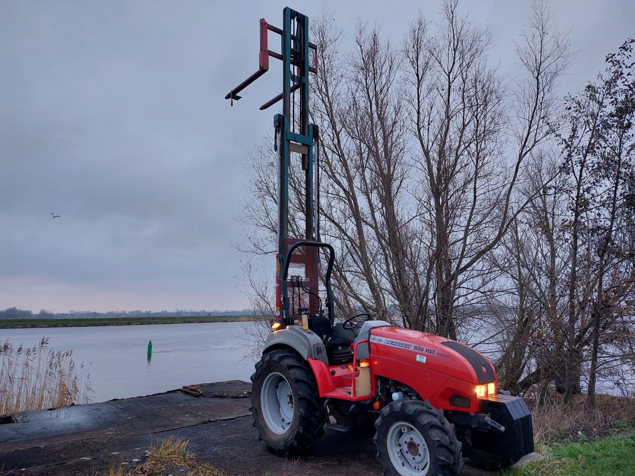 Valpadana 1650 HST met hefmast