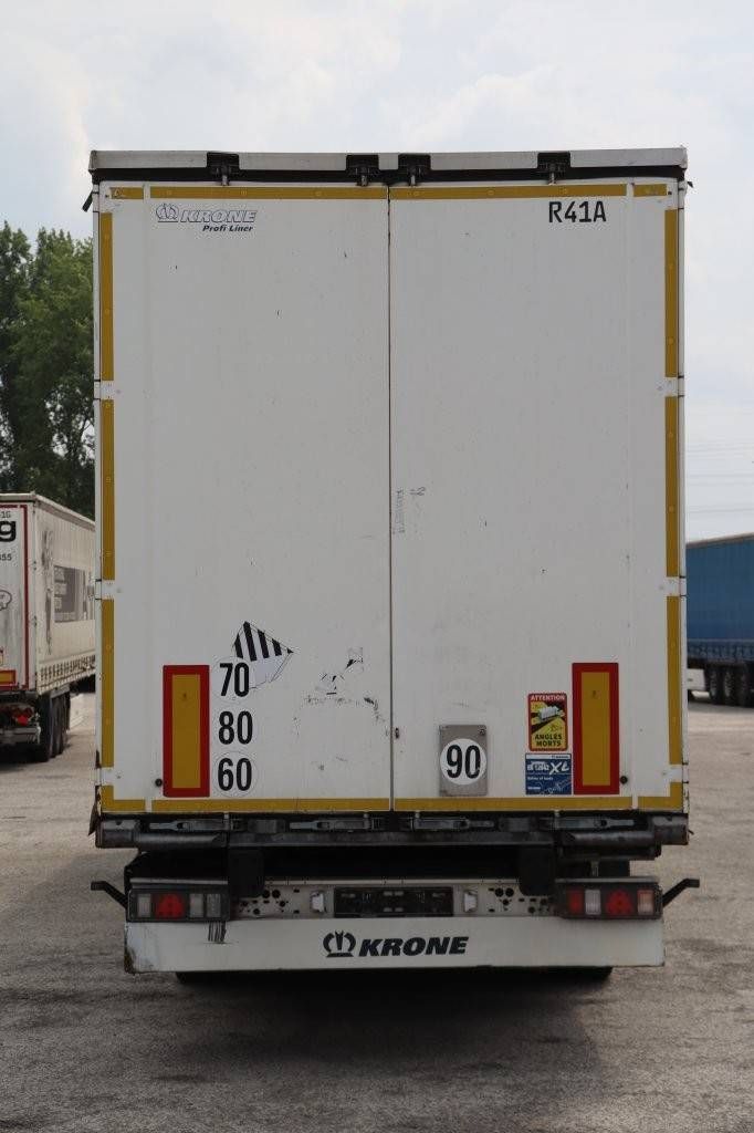 Krone SD sliding tarpaulin trailer