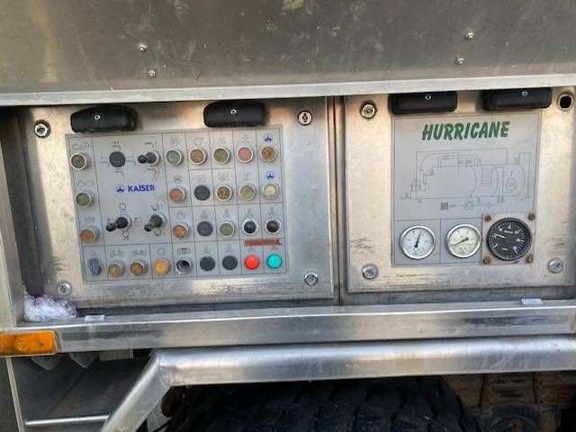 Vacuum truck MAN 41.464 Diesel 2002